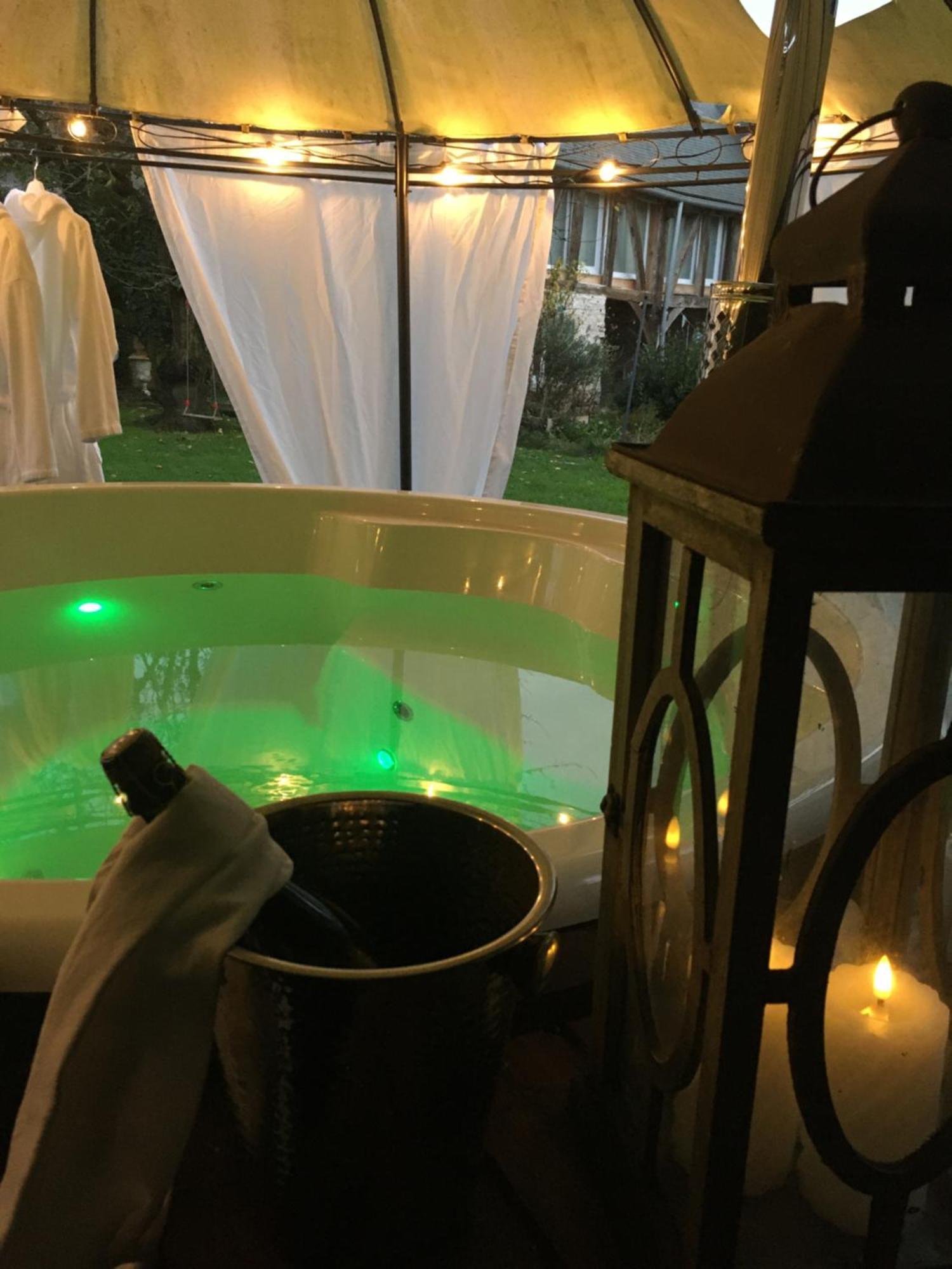 Chaussy  Paradis Fleuri Et Son Bain Nordique מראה חיצוני תמונה
